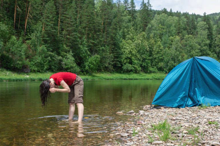 how to dry hair when camping