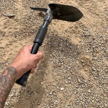Coleman-Folding-Shovel-and-Pick review