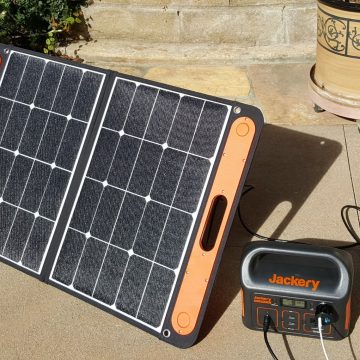 Jackery Solar Generator 240